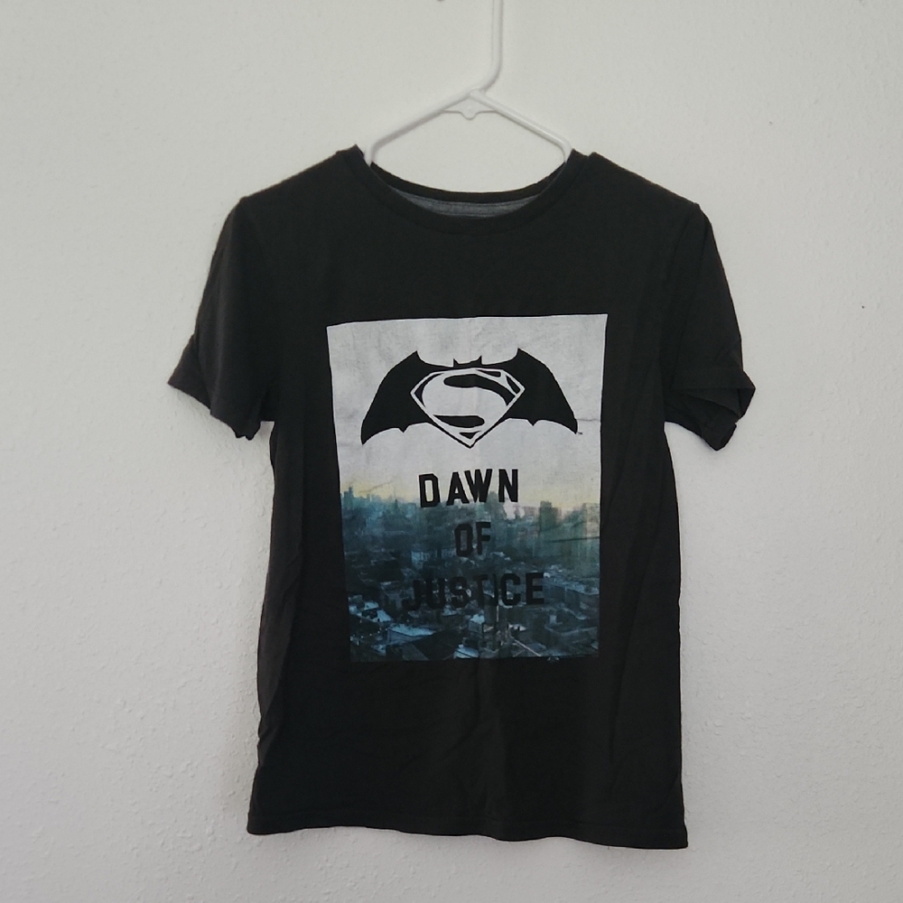 🎊4/$20 // OLD NAVY: Superman and Batman T-shirt